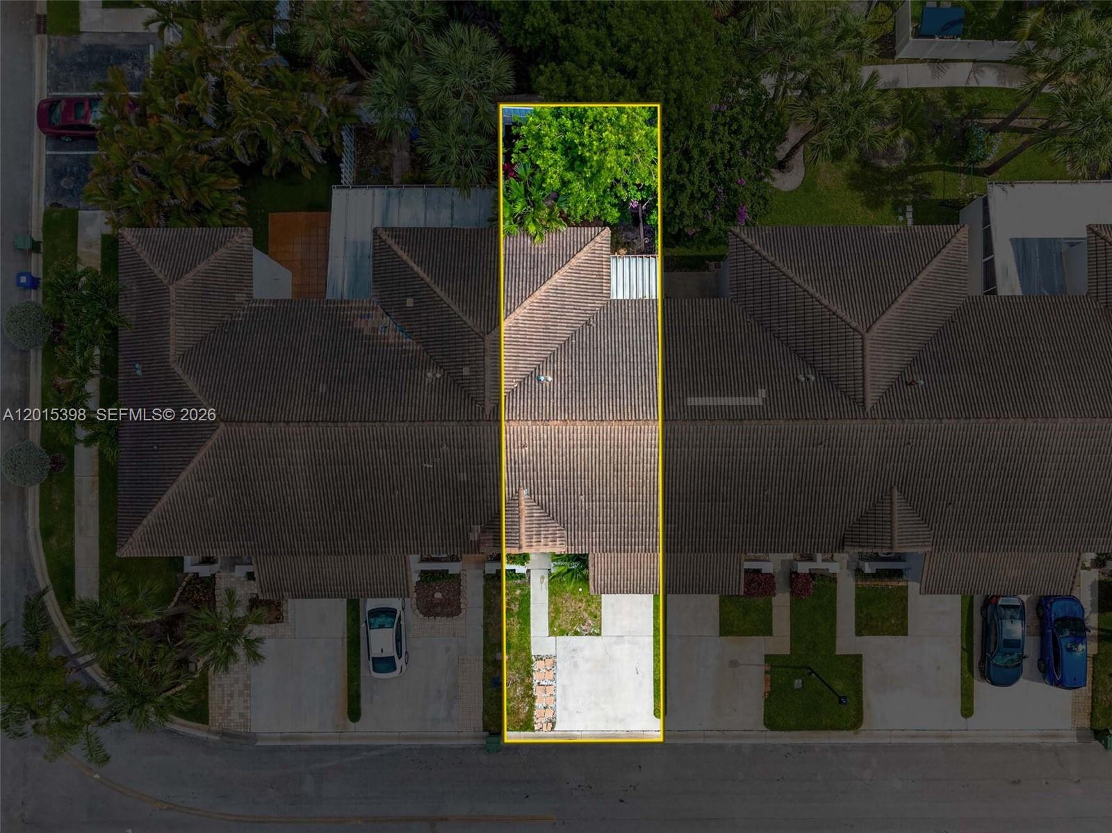PEMBROKE SHORES - Residential Lease