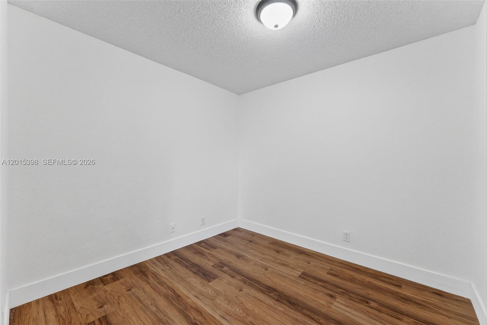 PEMBROKE SHORES - Residential Lease
