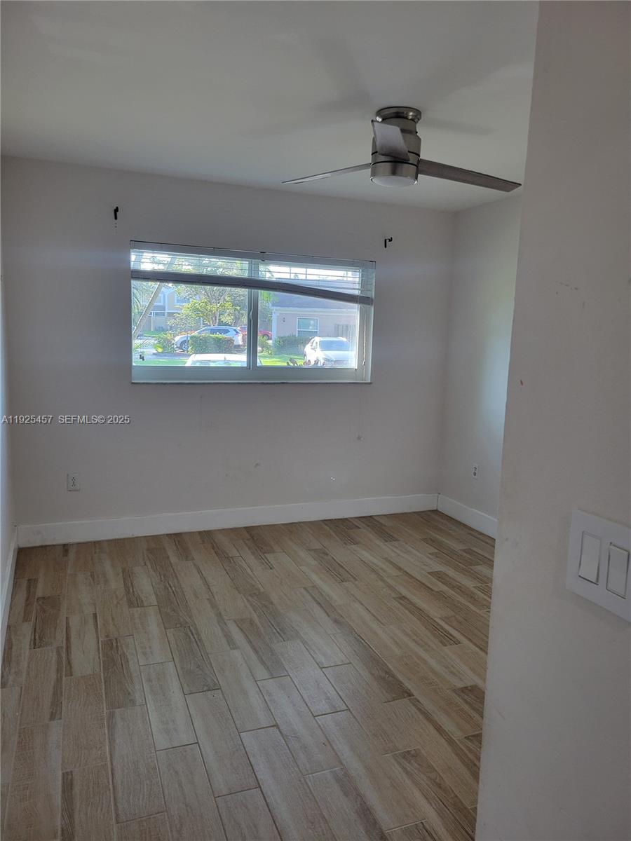 PEMBROKE LAKES SECTION SE - Residential Lease