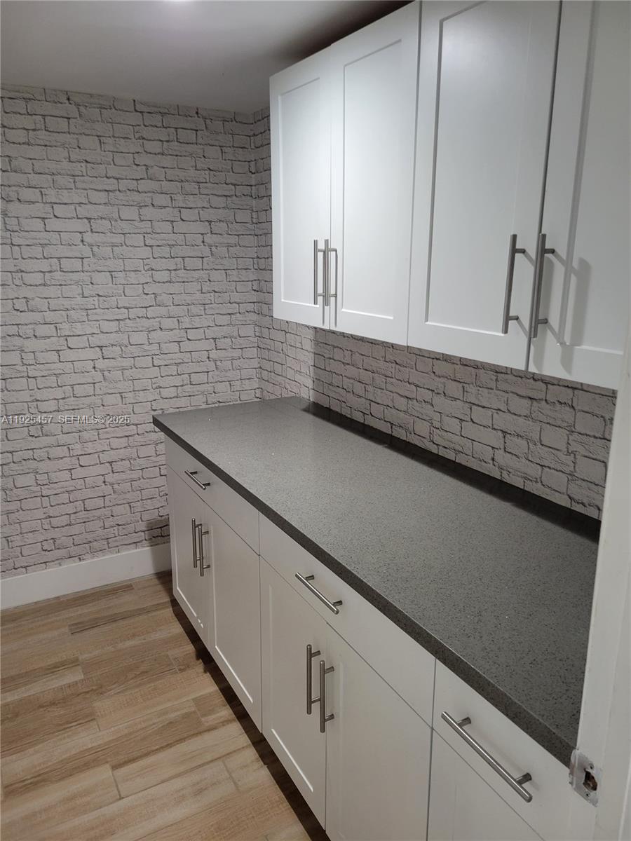 PEMBROKE LAKES SECTION SE - Residential Lease