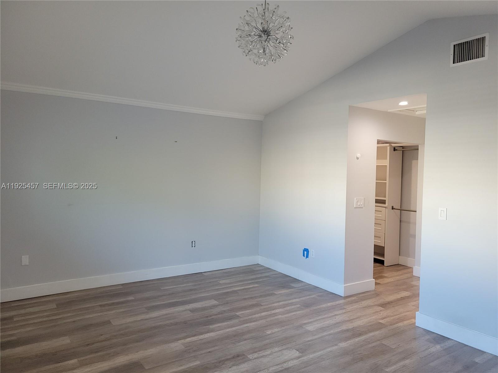 PEMBROKE LAKES SECTION SE - Residential Lease