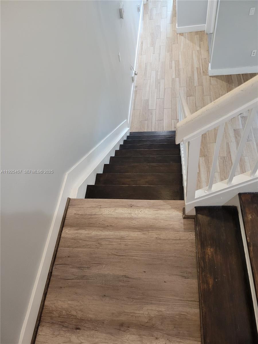 PEMBROKE LAKES SECTION SE - Residential Lease