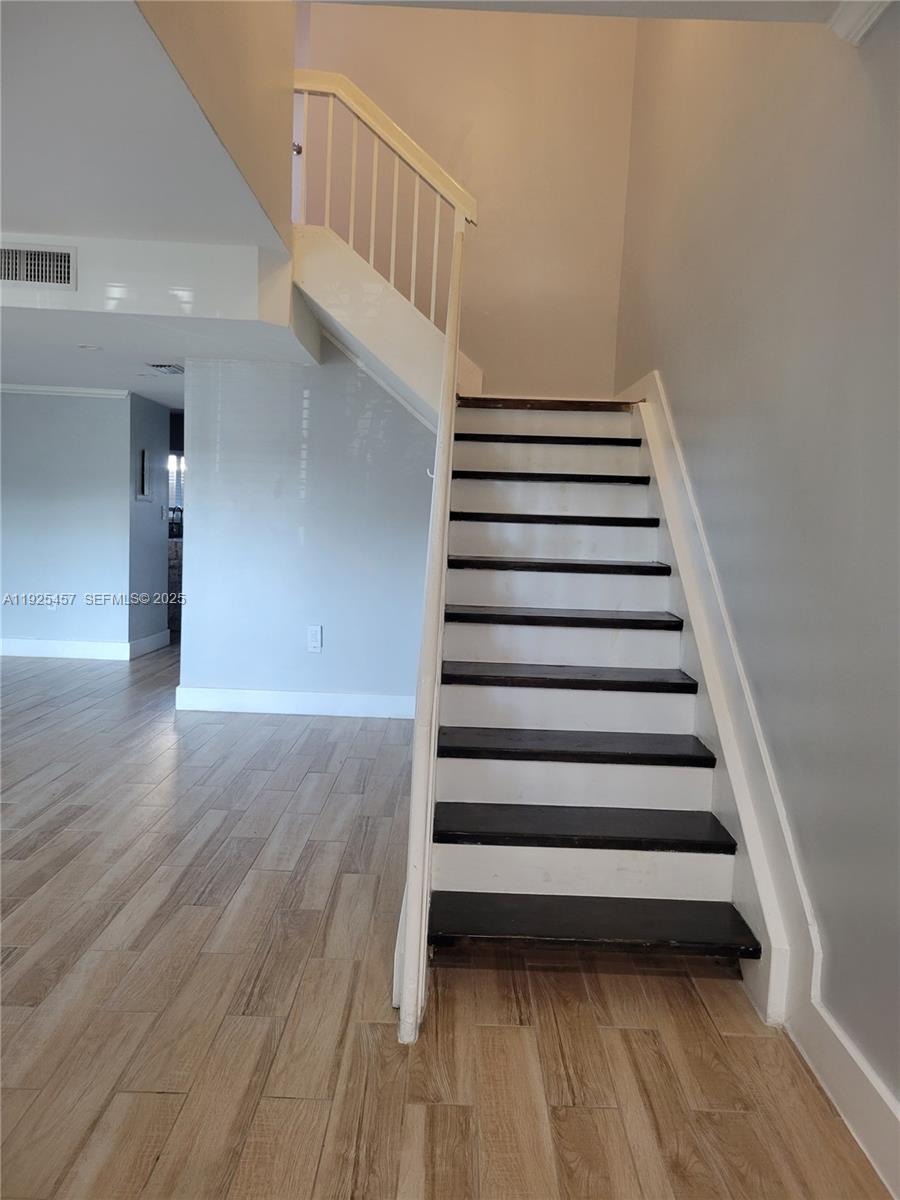 PEMBROKE LAKES SECTION SE - Residential Lease