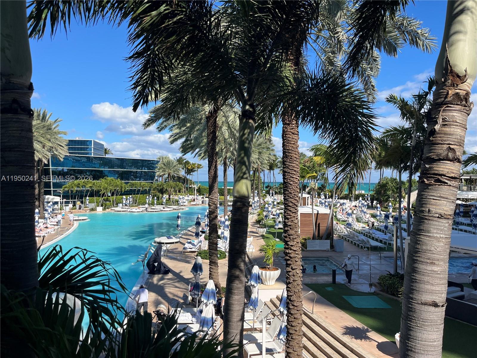 FONTAINEBLEAU III OCEAN C - Residential