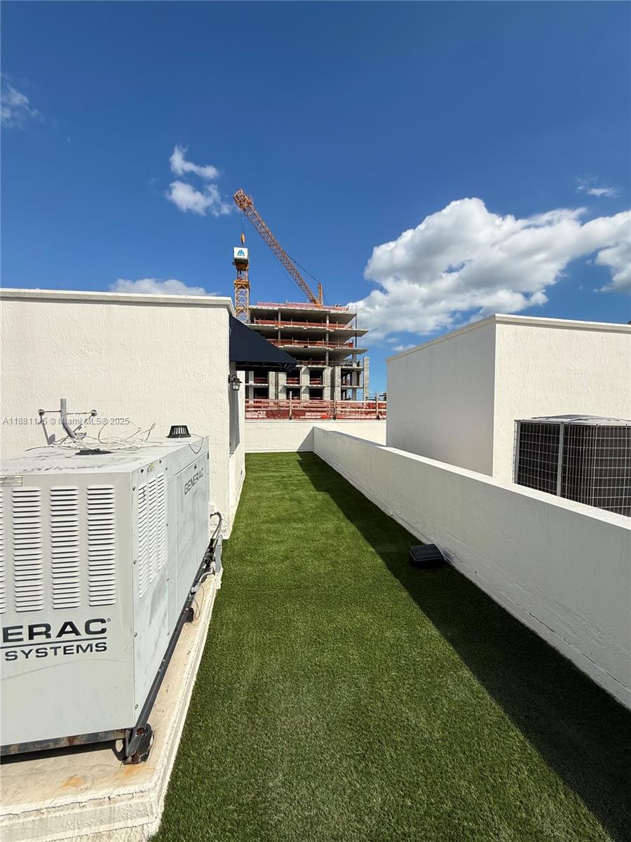 Madeira Townhomes - Residential