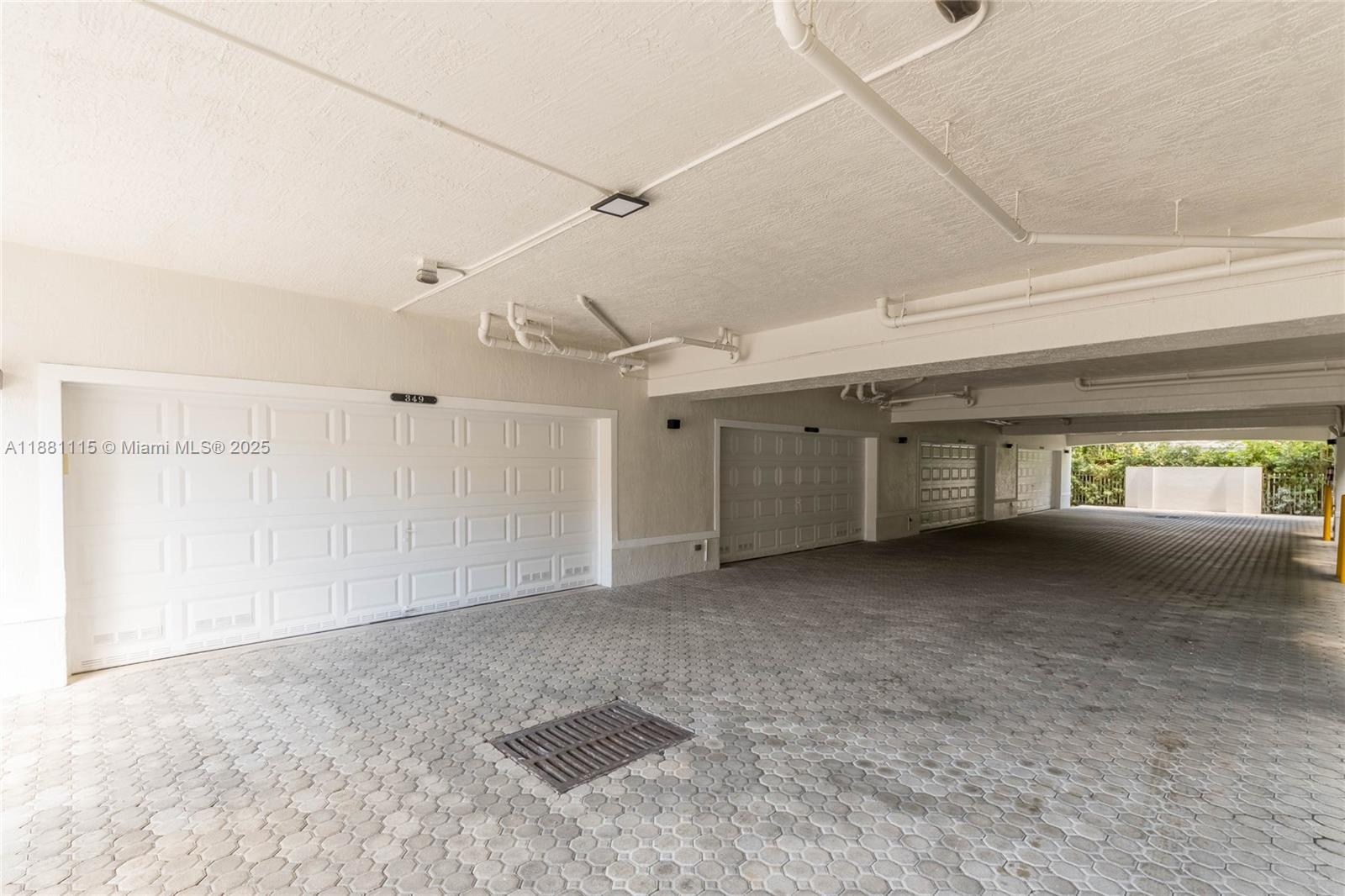 Madeira Townhomes - Residential