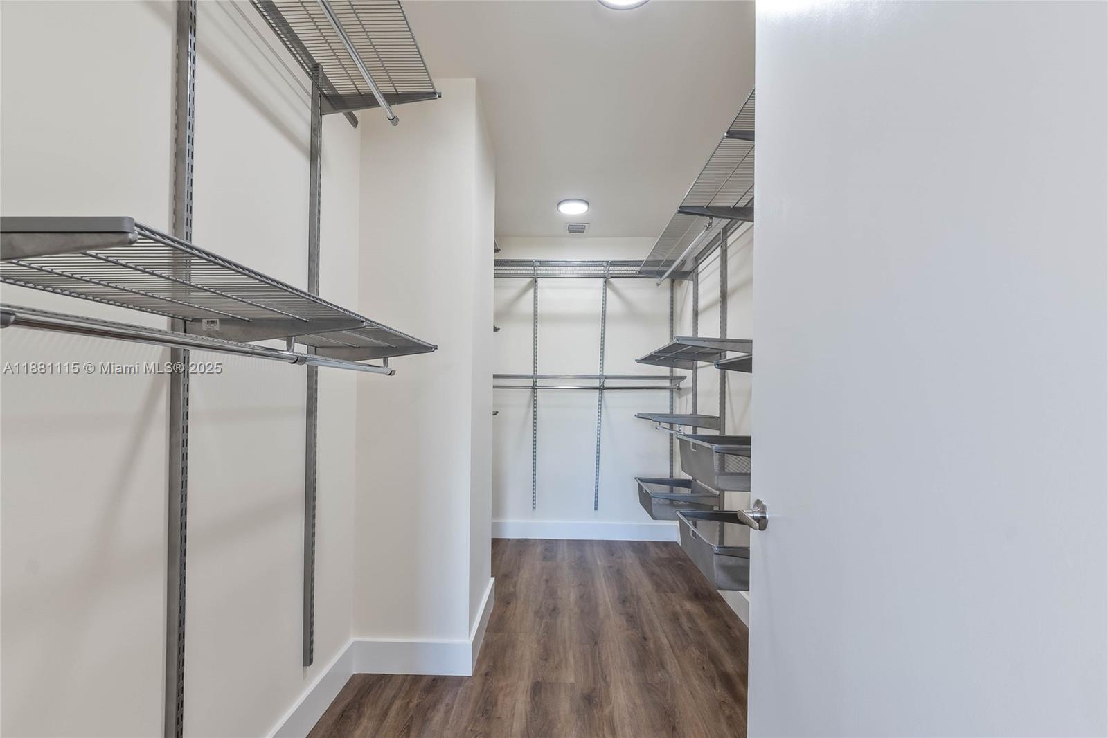 Madeira Townhomes - Residential