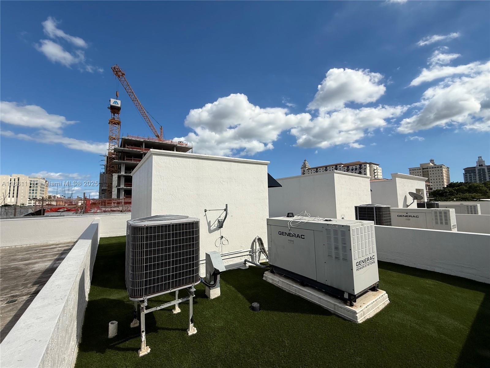 Madeira Townhomes - Residential