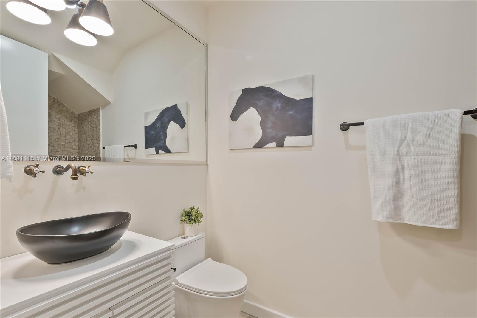 Madeira Townhomes - Residential