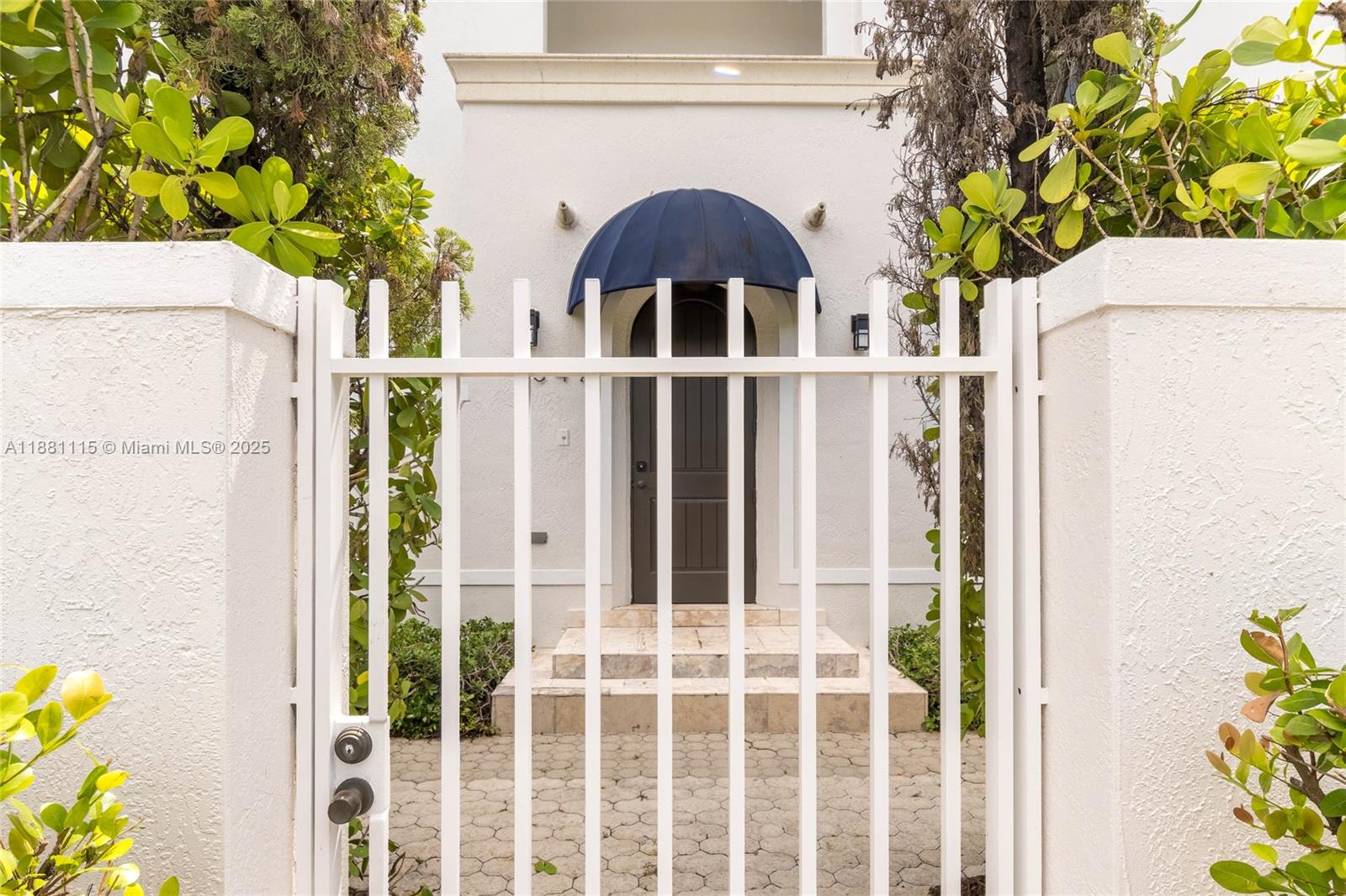 Madeira Townhomes - Residential