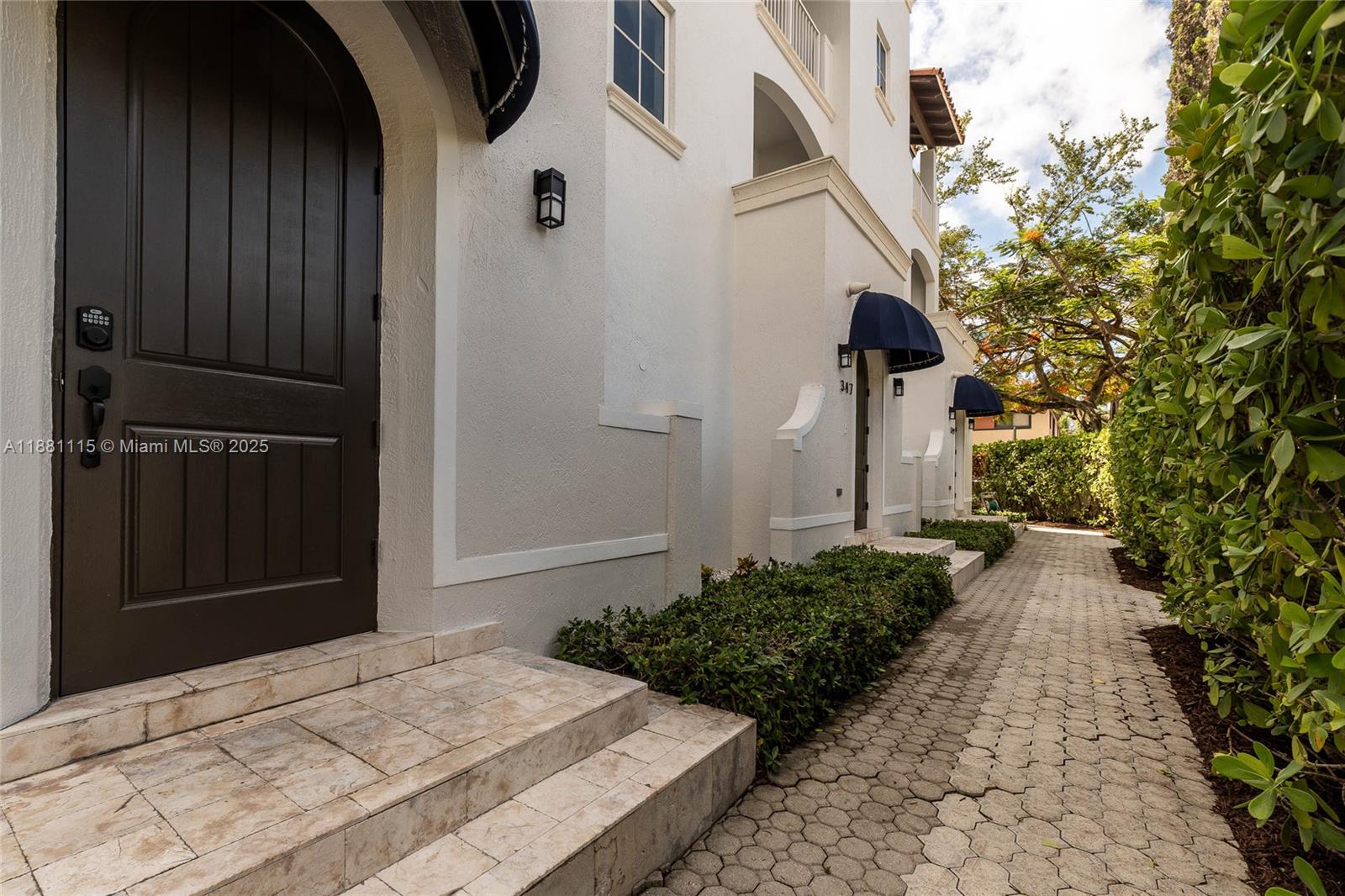 Madeira Townhomes - Residential