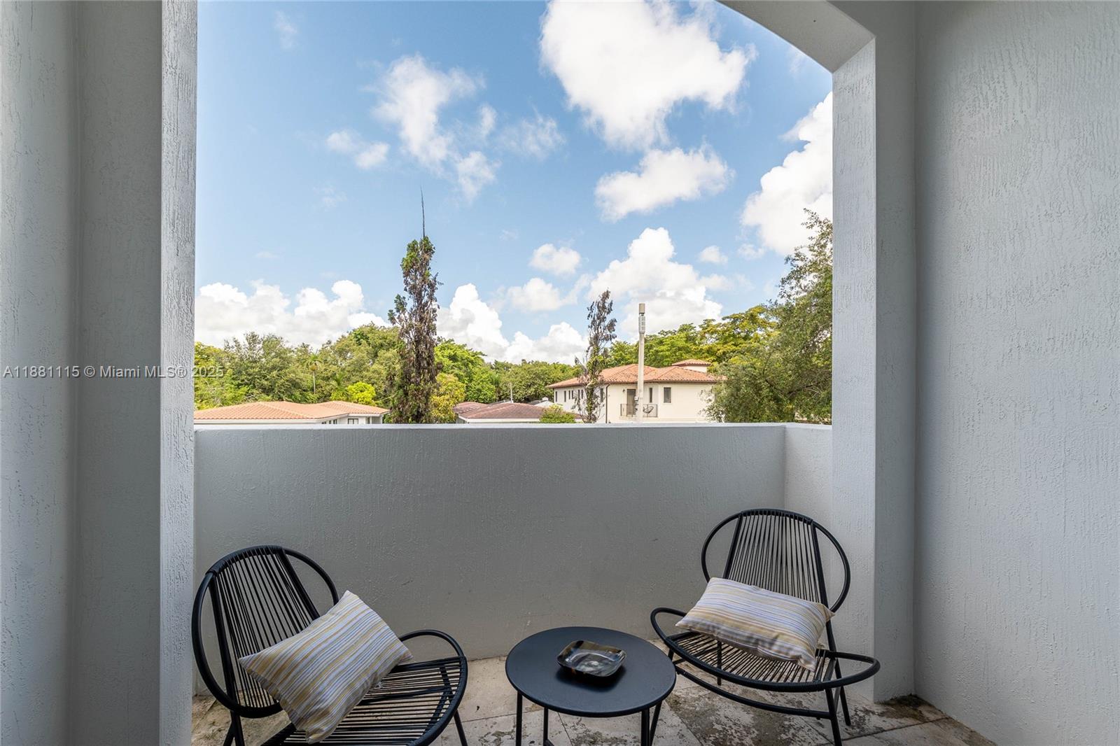 Madeira Townhomes - Residential