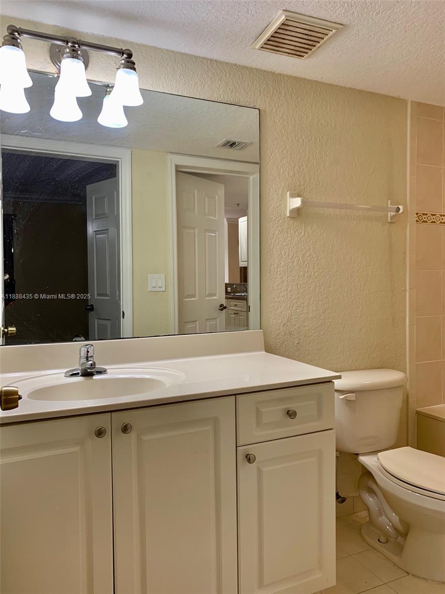 BREEZE OF GALLOWAY CONDO - Residential Lease