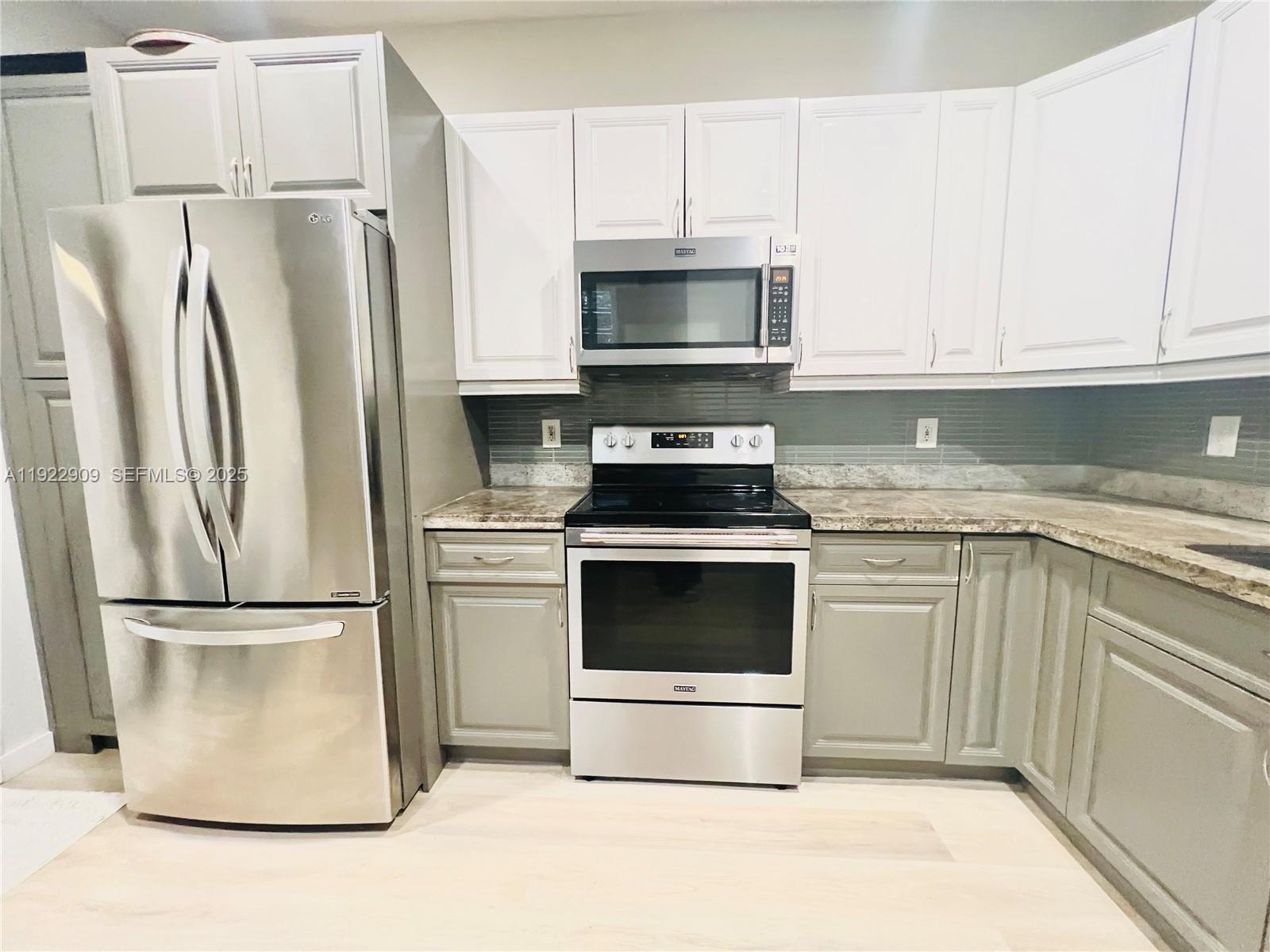 SECTORS 3 & 4 BOUNDARY PL - Residential Lease