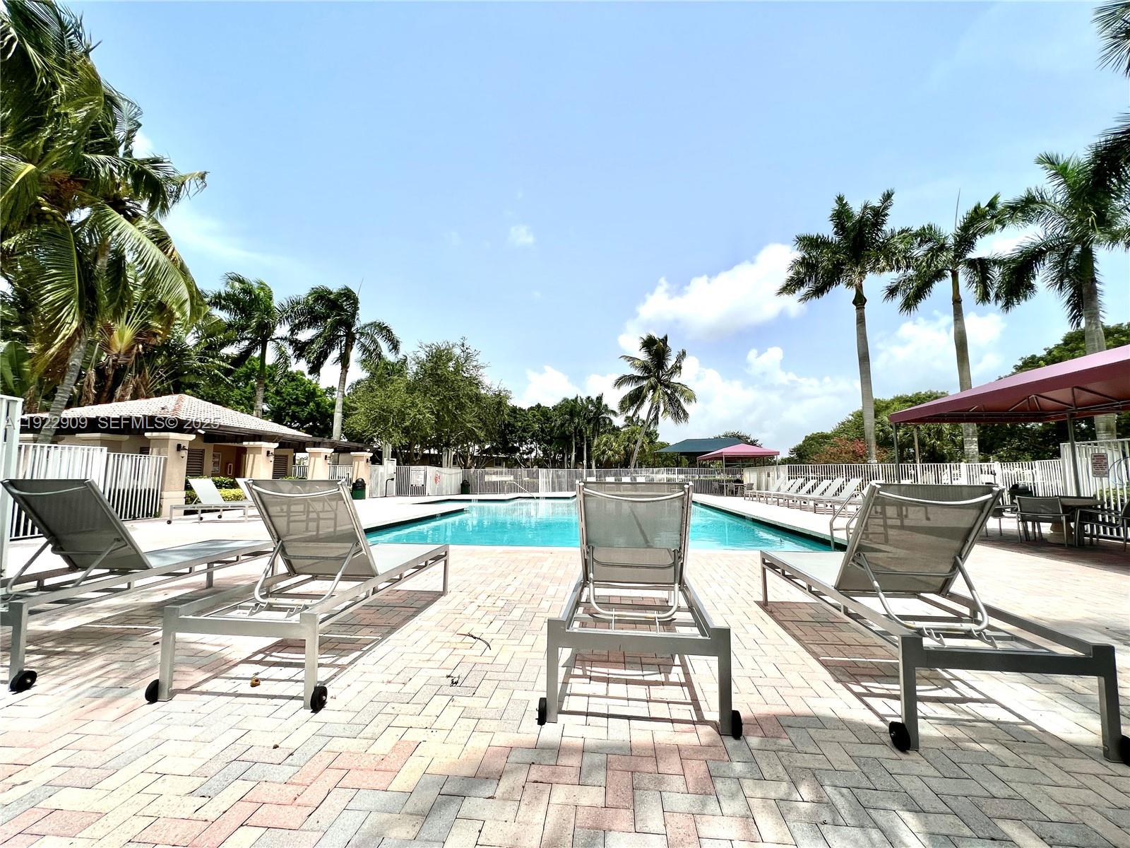 SECTORS 3 & 4 BOUNDARY PL - Residential Lease