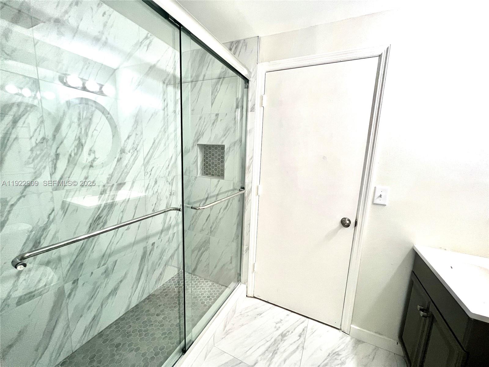 SECTORS 3 & 4 BOUNDARY PL - Residential Lease