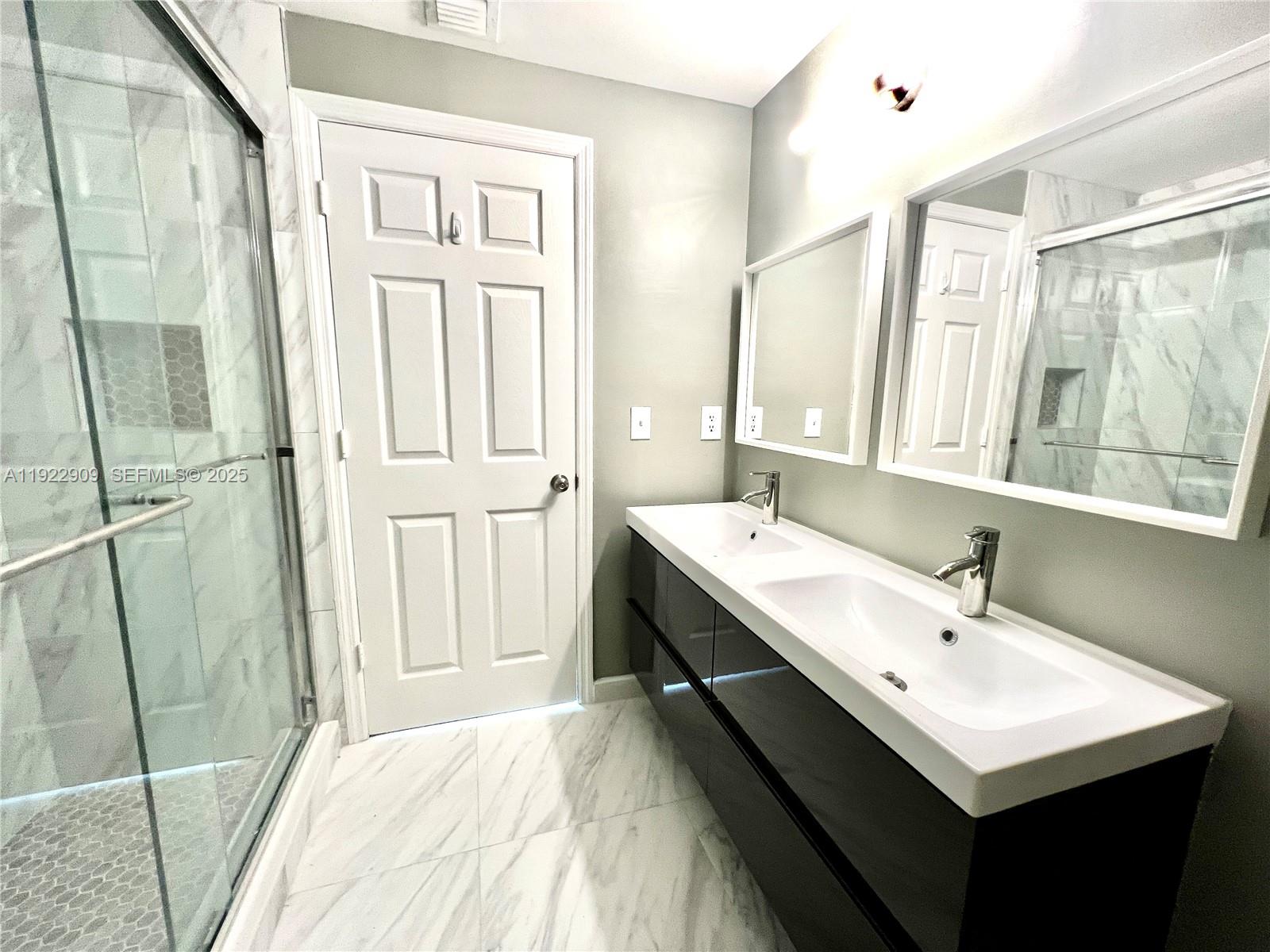 SECTORS 3 & 4 BOUNDARY PL - Residential Lease