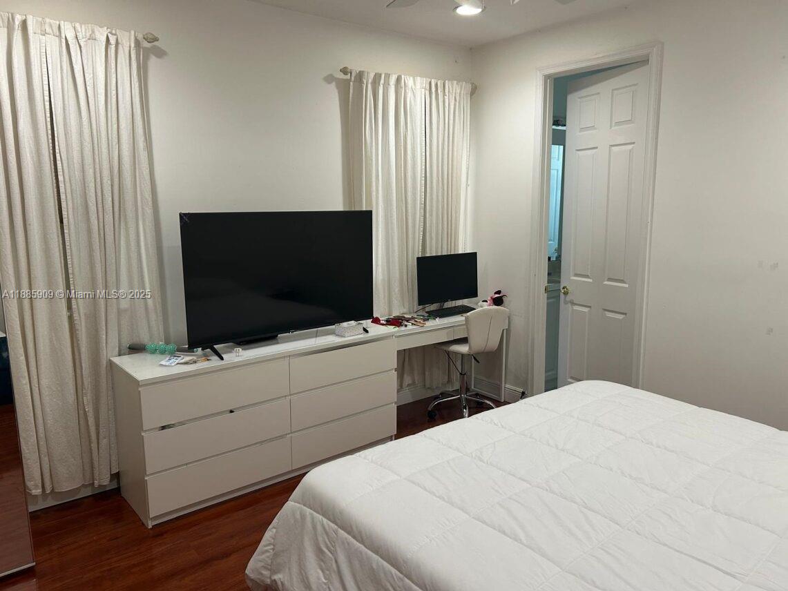 LIDO ISLES - Residential Lease
