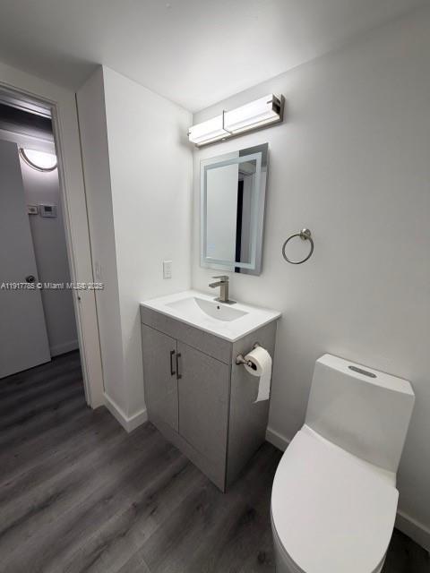 NEW HAMPTON AT CENTURY VI - Residential Lease