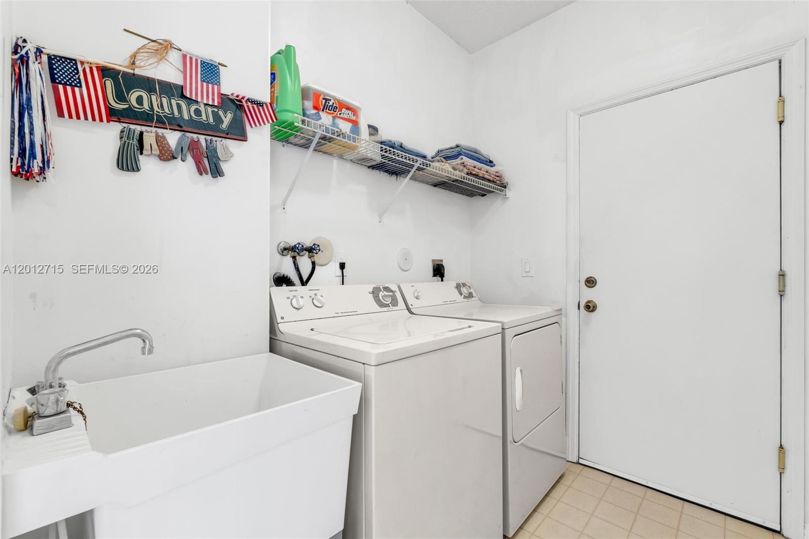 SILVER LAKES PHASE III RE - Residential