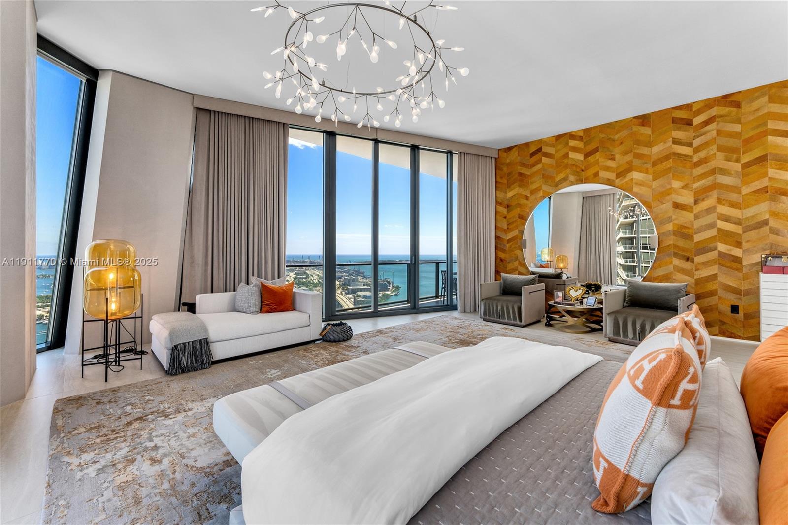 ONE THOUSAND MUSEUM CONDO - Residential