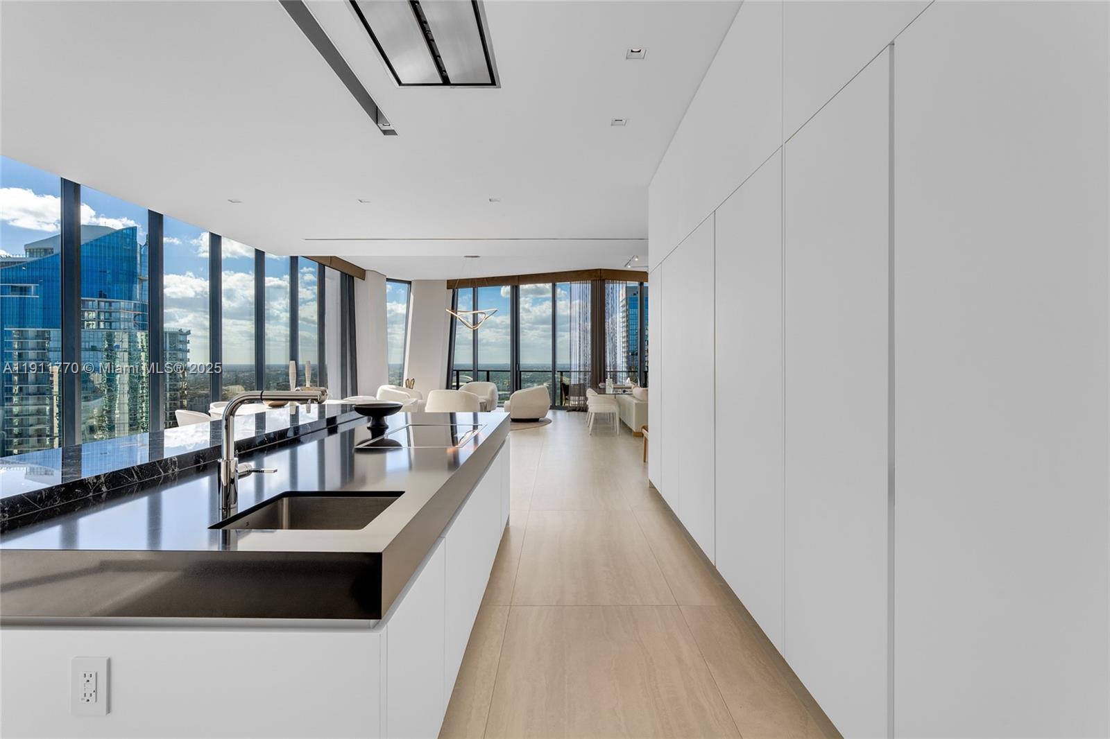 ONE THOUSAND MUSEUM CONDO - Residential