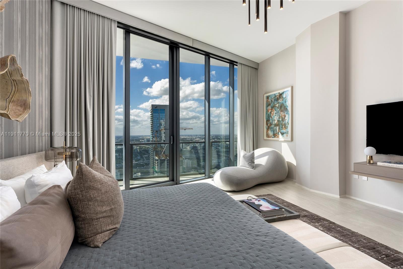 ONE THOUSAND MUSEUM CONDO - Residential