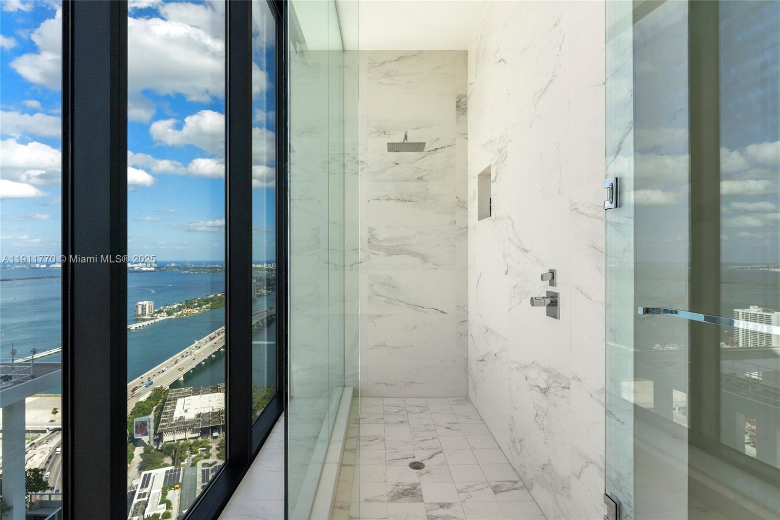 ONE THOUSAND MUSEUM CONDO - Residential