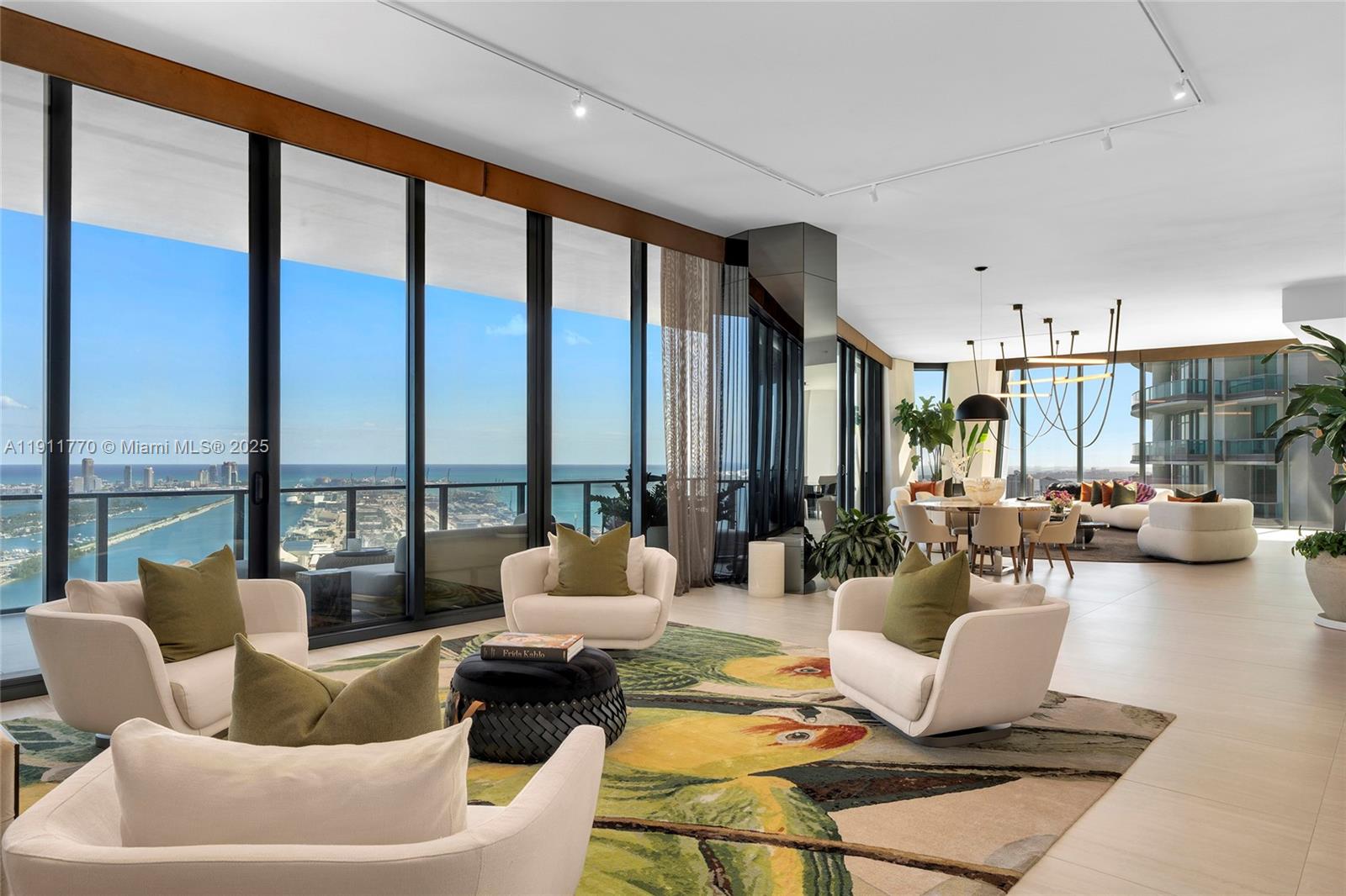 ONE THOUSAND MUSEUM CONDO - Residential