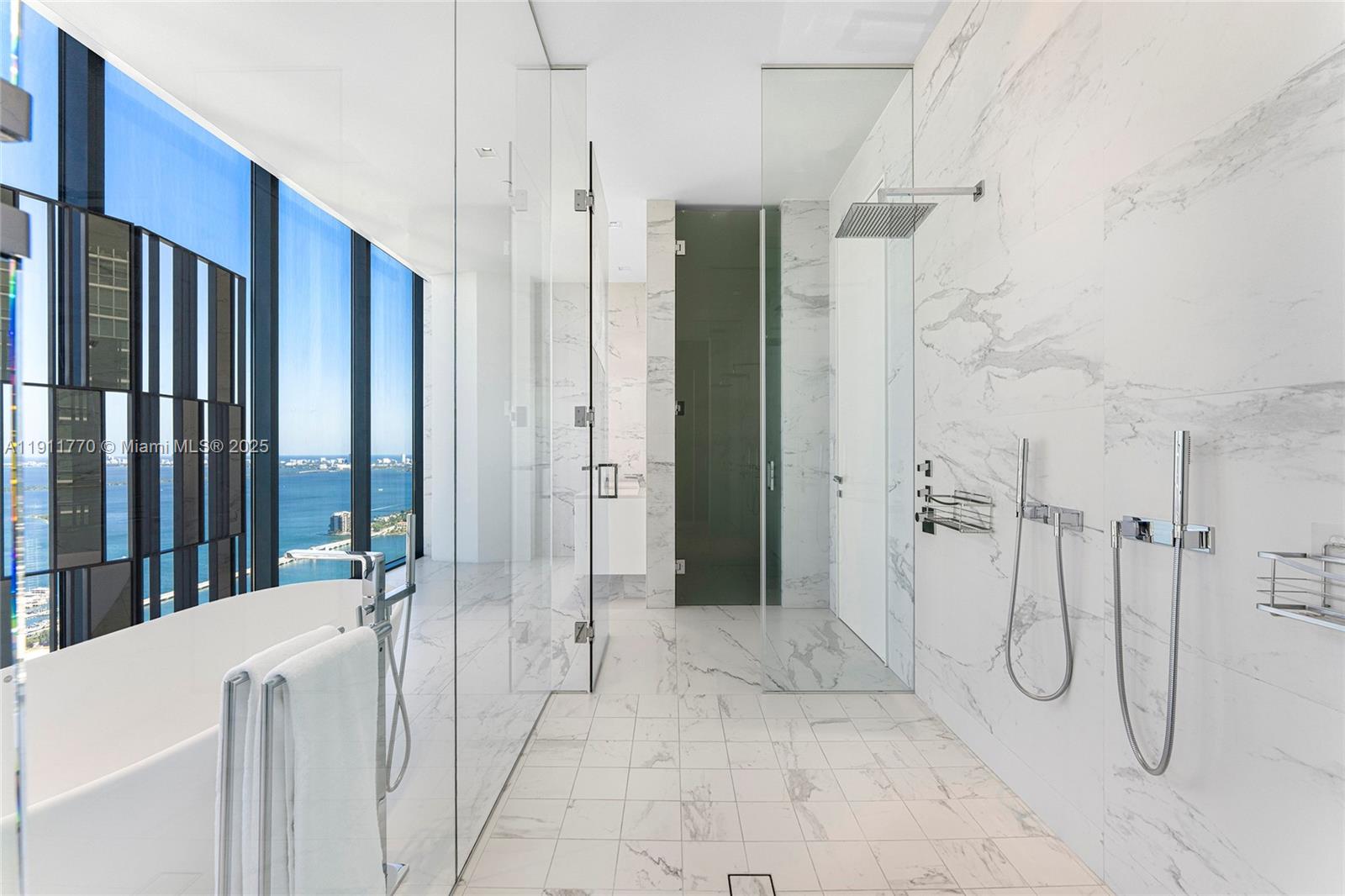 ONE THOUSAND MUSEUM CONDO - Residential