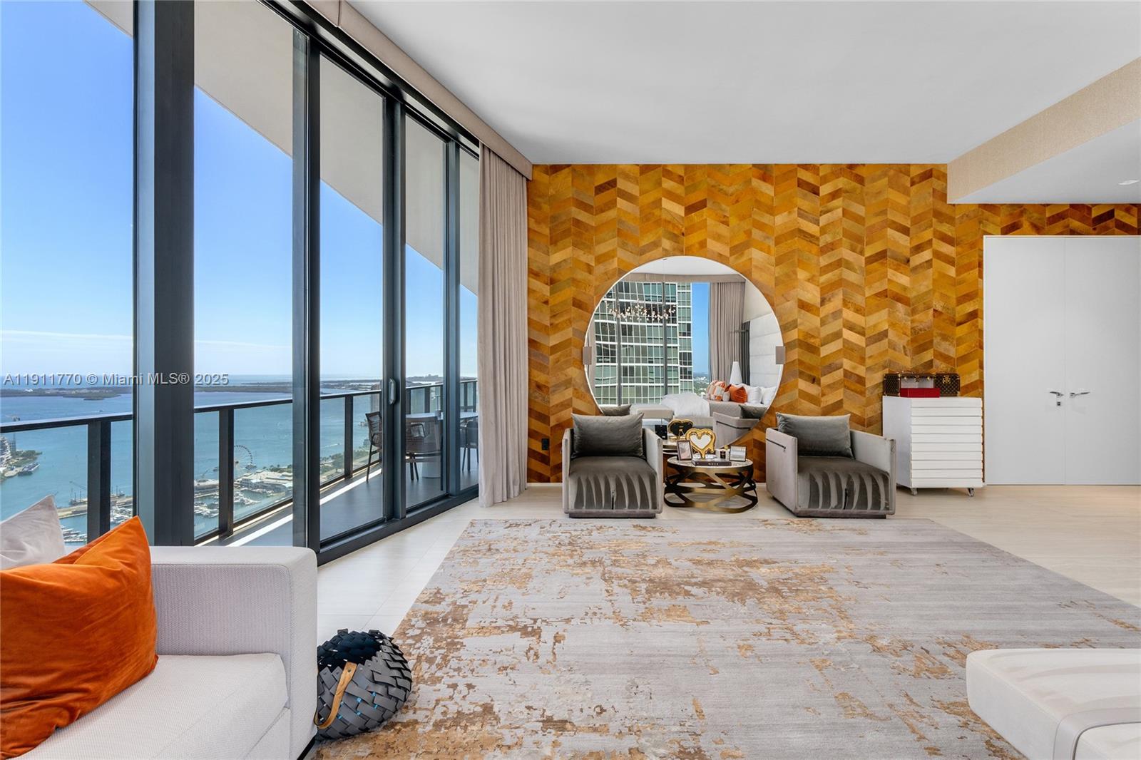 ONE THOUSAND MUSEUM CONDO - Residential