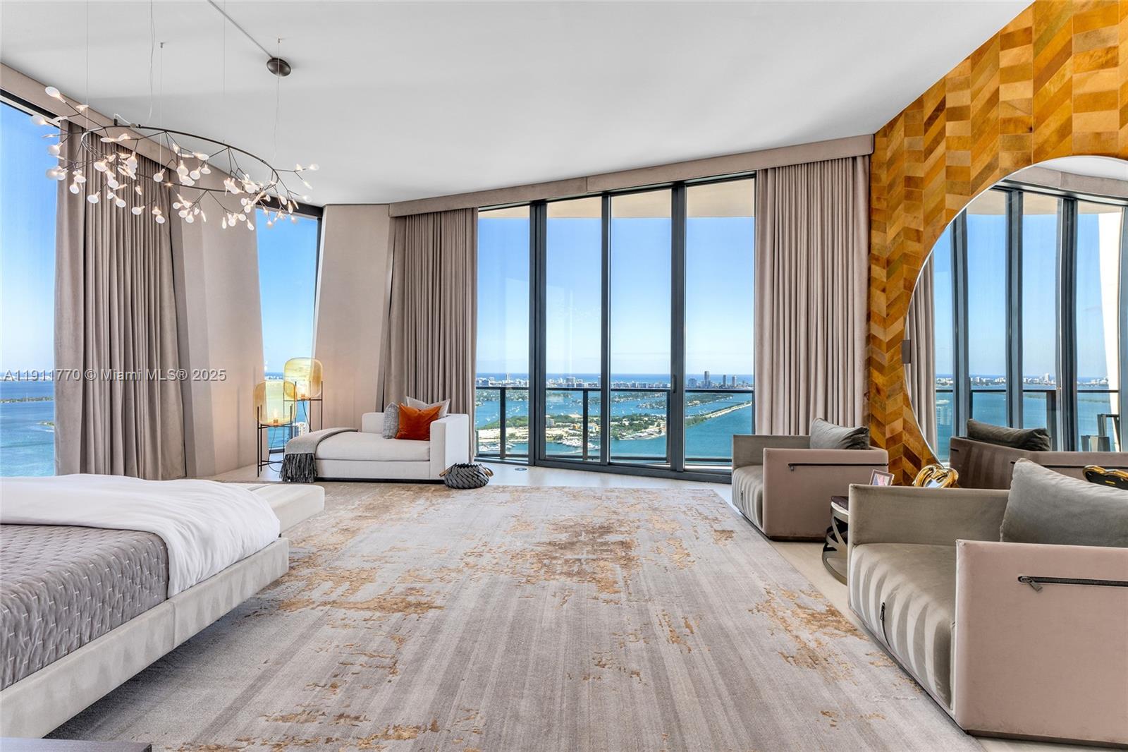 ONE THOUSAND MUSEUM CONDO - Residential