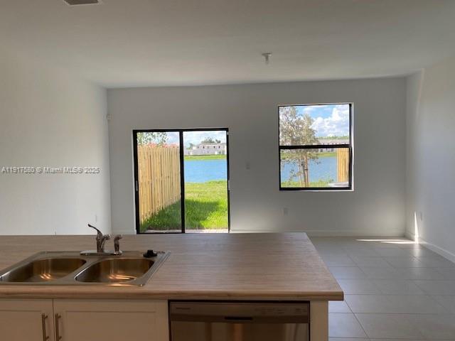 Crystal Cay - Residential Lease