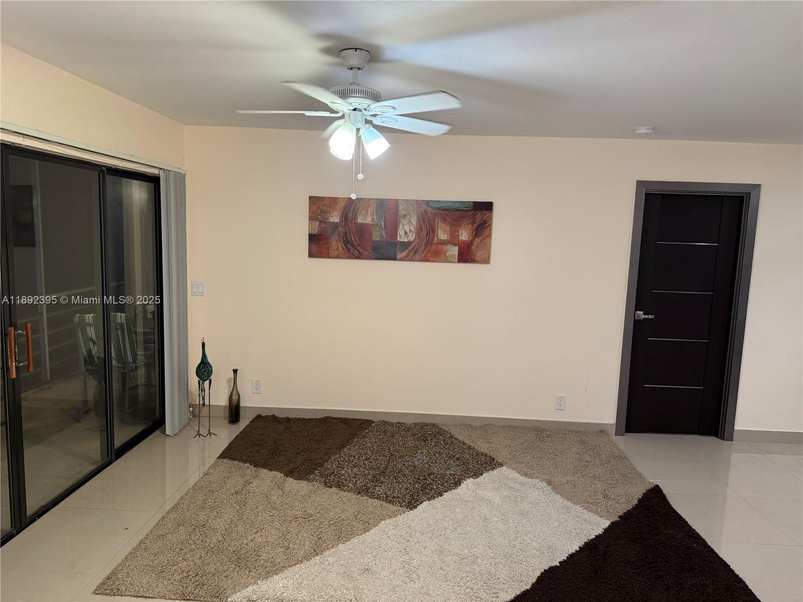 KINGS POINT CAPRI CONDOS - Residential Lease