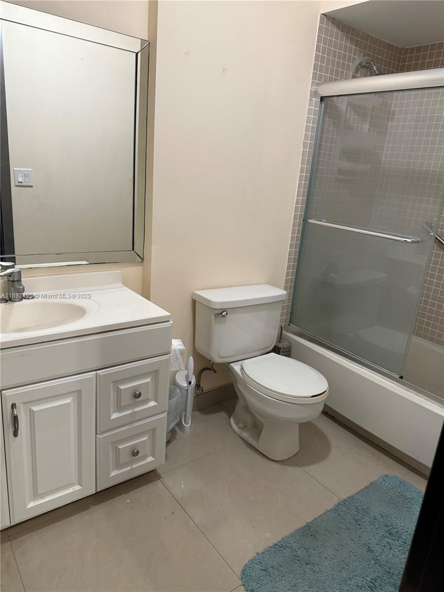 KINGS POINT CAPRI CONDOS - Residential Lease