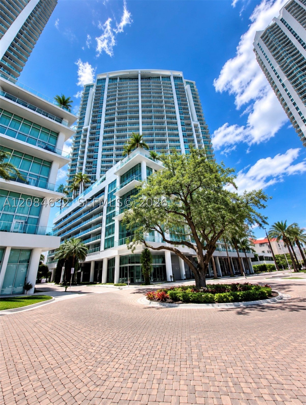 90 SW 3rd St 1403