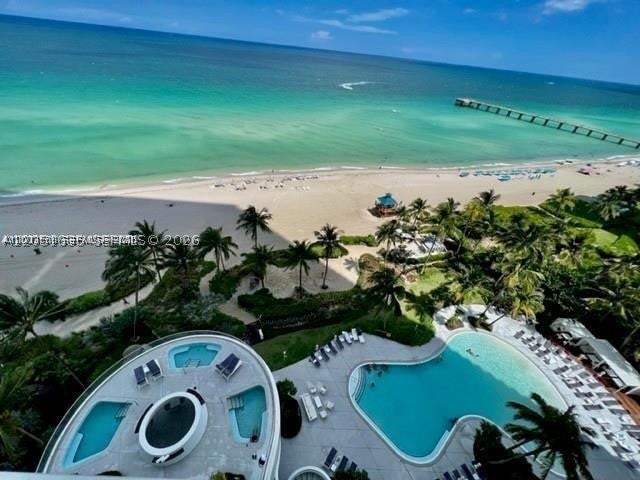 16901 Collins Ave 1104