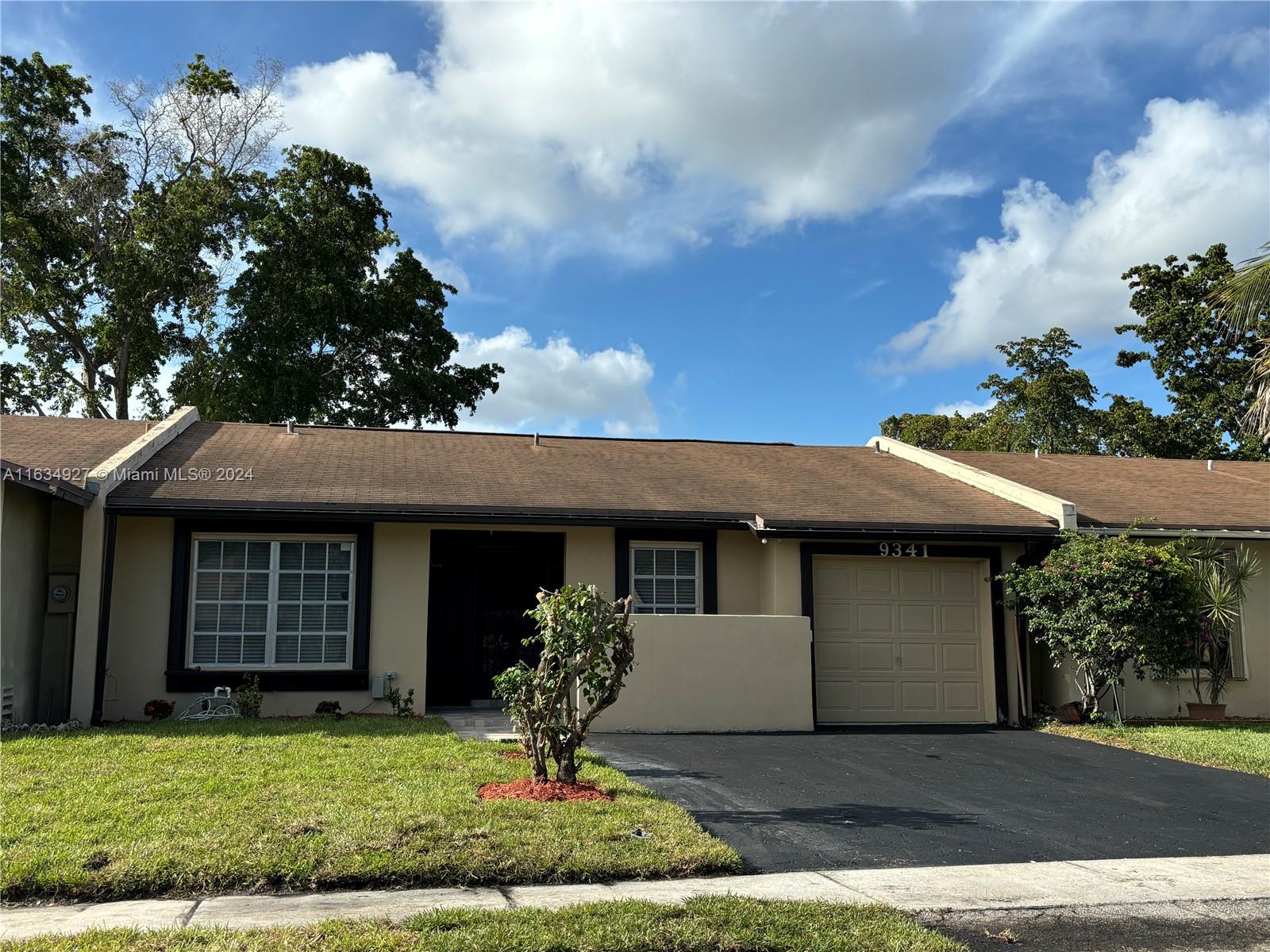 Property for Sale at 9341 E Fern Ln 9341, Miramar, Broward County, Florida - Bedrooms: 2 
Bathrooms: 2  - $369,700