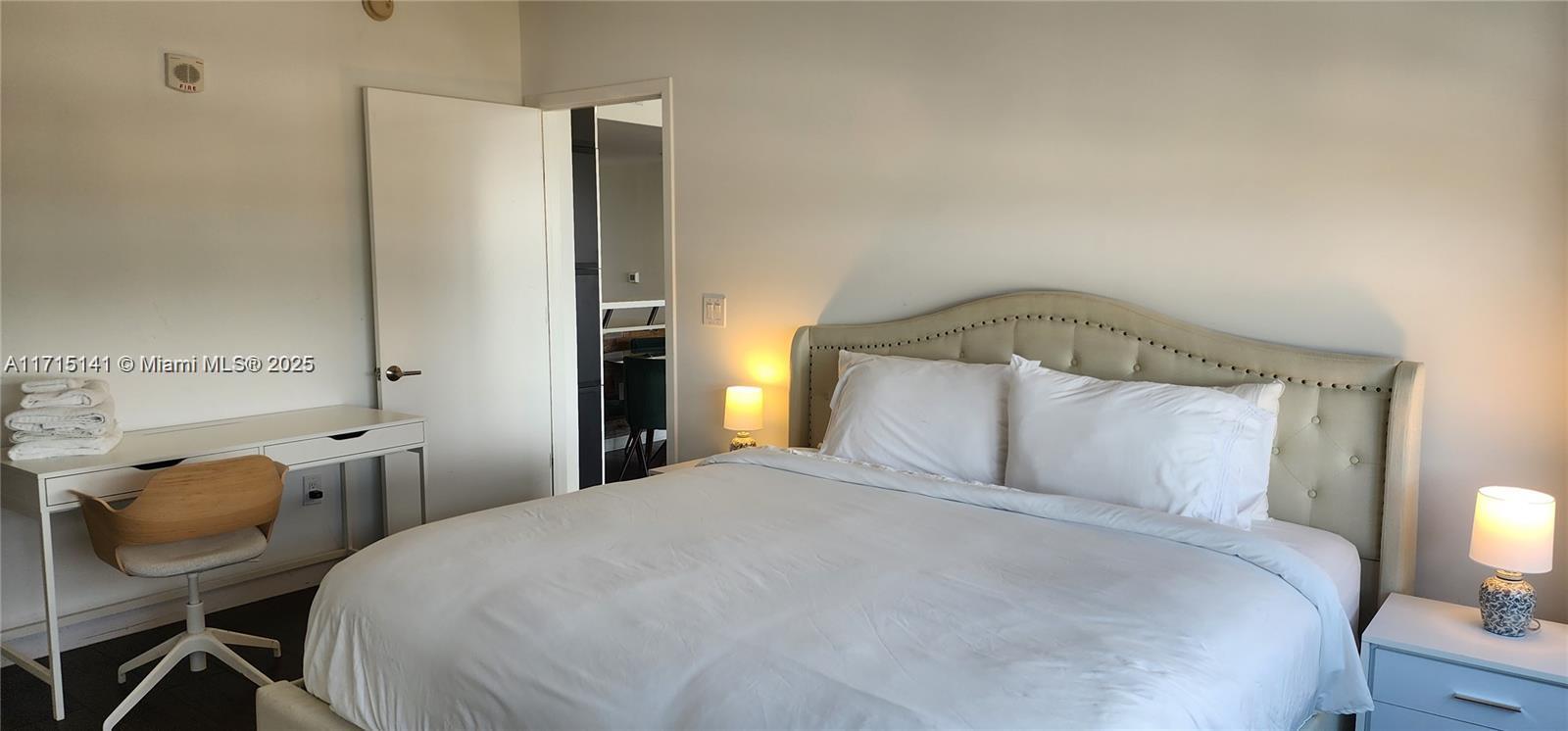 MIDBLOCK MIAMI CONDO - Residential Lease