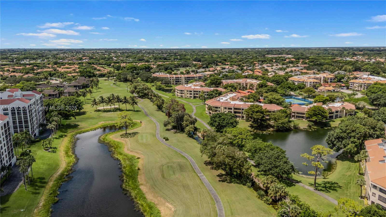 LA PAZ AT BOCA POINTE - Residential Lease