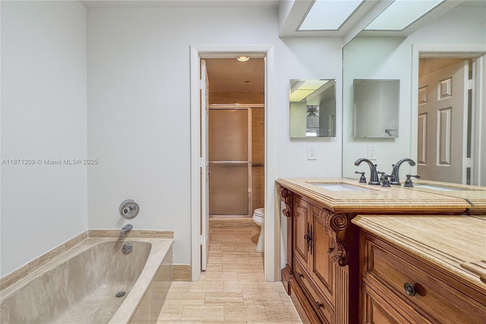 LA PAZ AT BOCA POINTE - Residential Lease