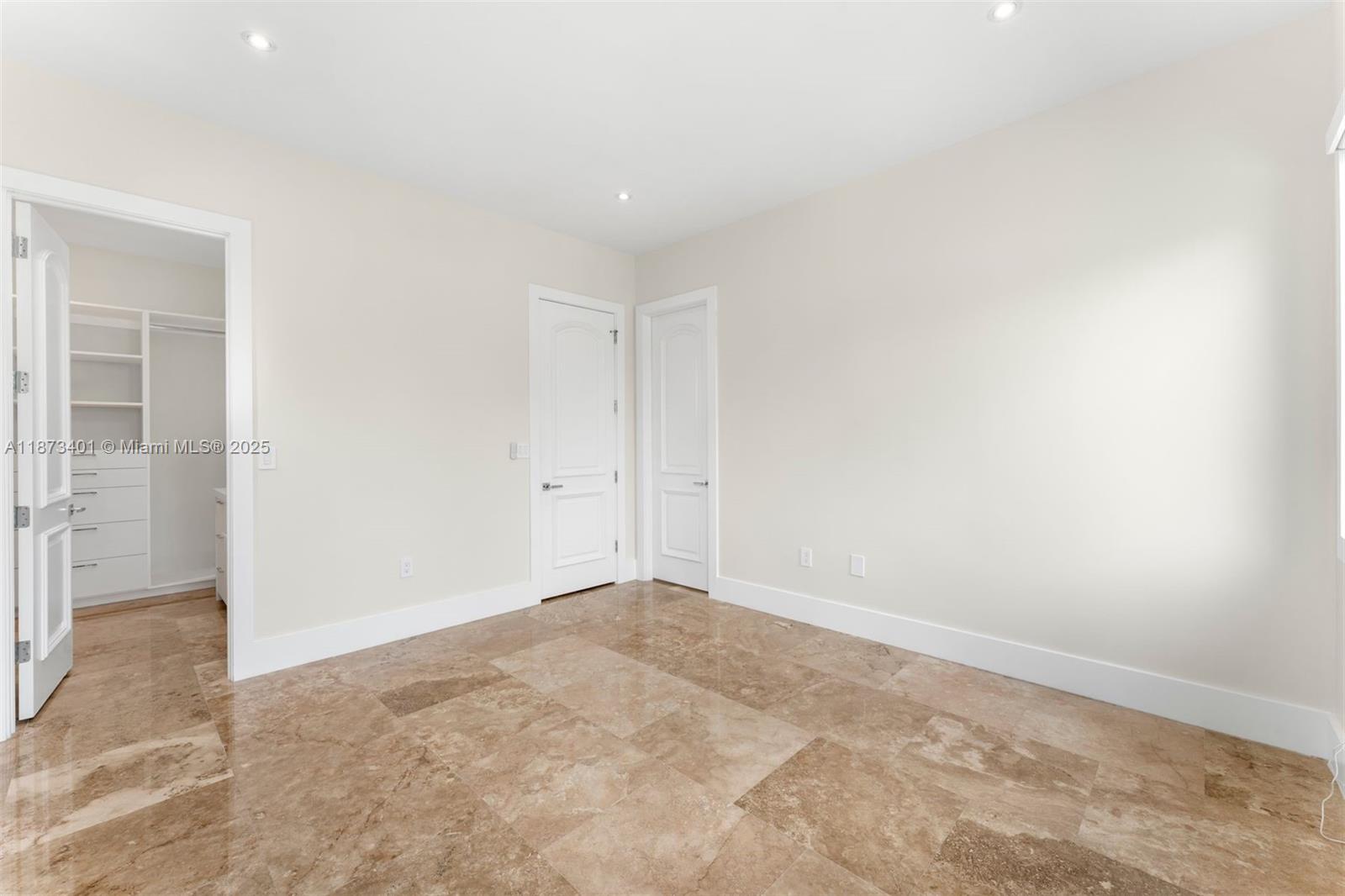 HELMS COUNTRY ESTATES ADD - Residential