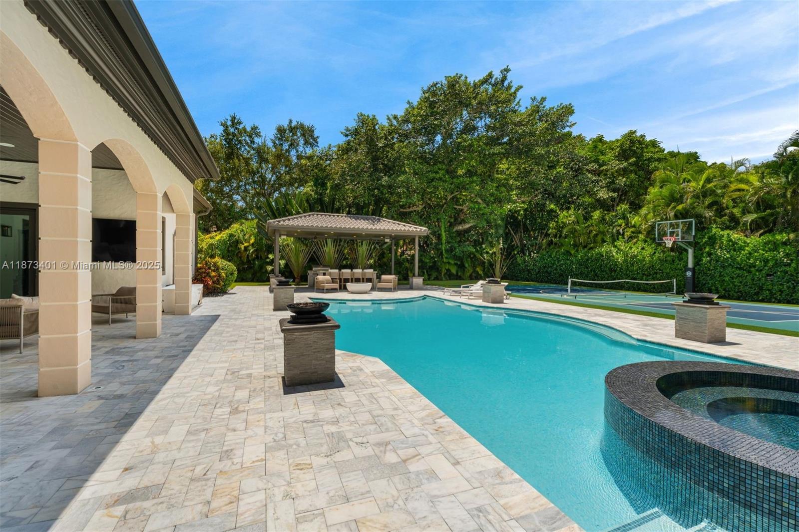 HELMS COUNTRY ESTATES ADD - Residential