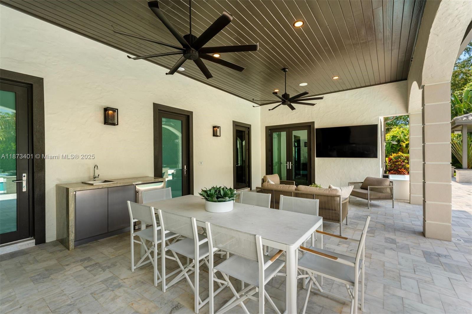 HELMS COUNTRY ESTATES ADD - Residential