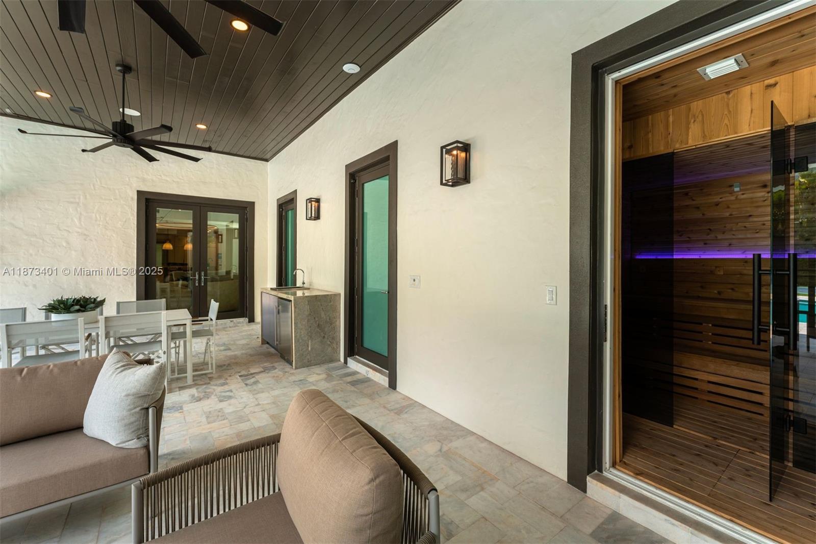 HELMS COUNTRY ESTATES ADD - Residential