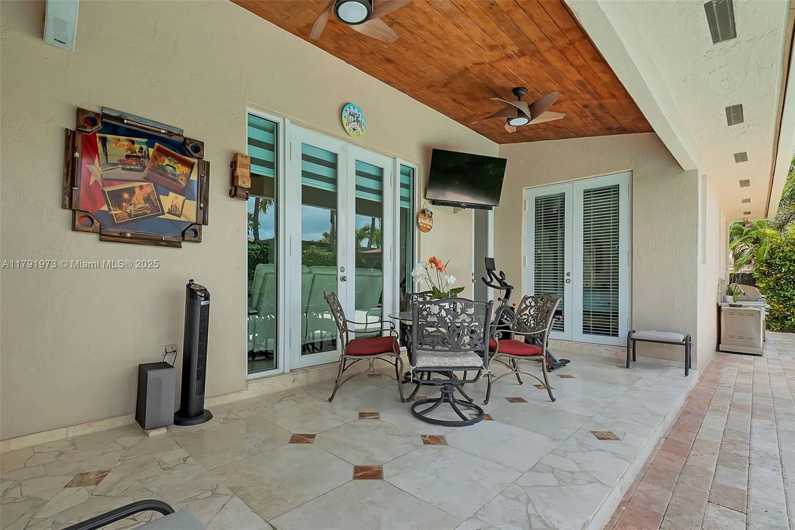 Miami, Florida 33175, United States, 4 Bedrooms Bedrooms, ,3 BathroomsBathrooms,Residential,Active,118006