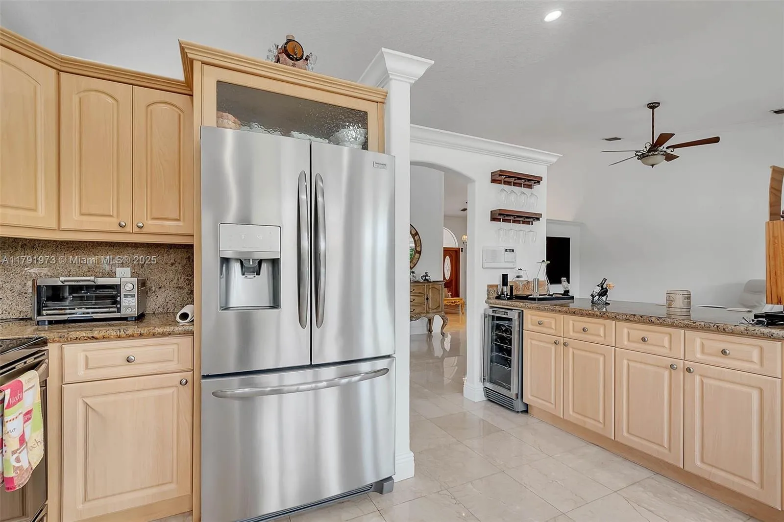 Miami, Florida 33175, United States, 4 Bedrooms Bedrooms, ,3 BathroomsBathrooms,Residential,Active,118006