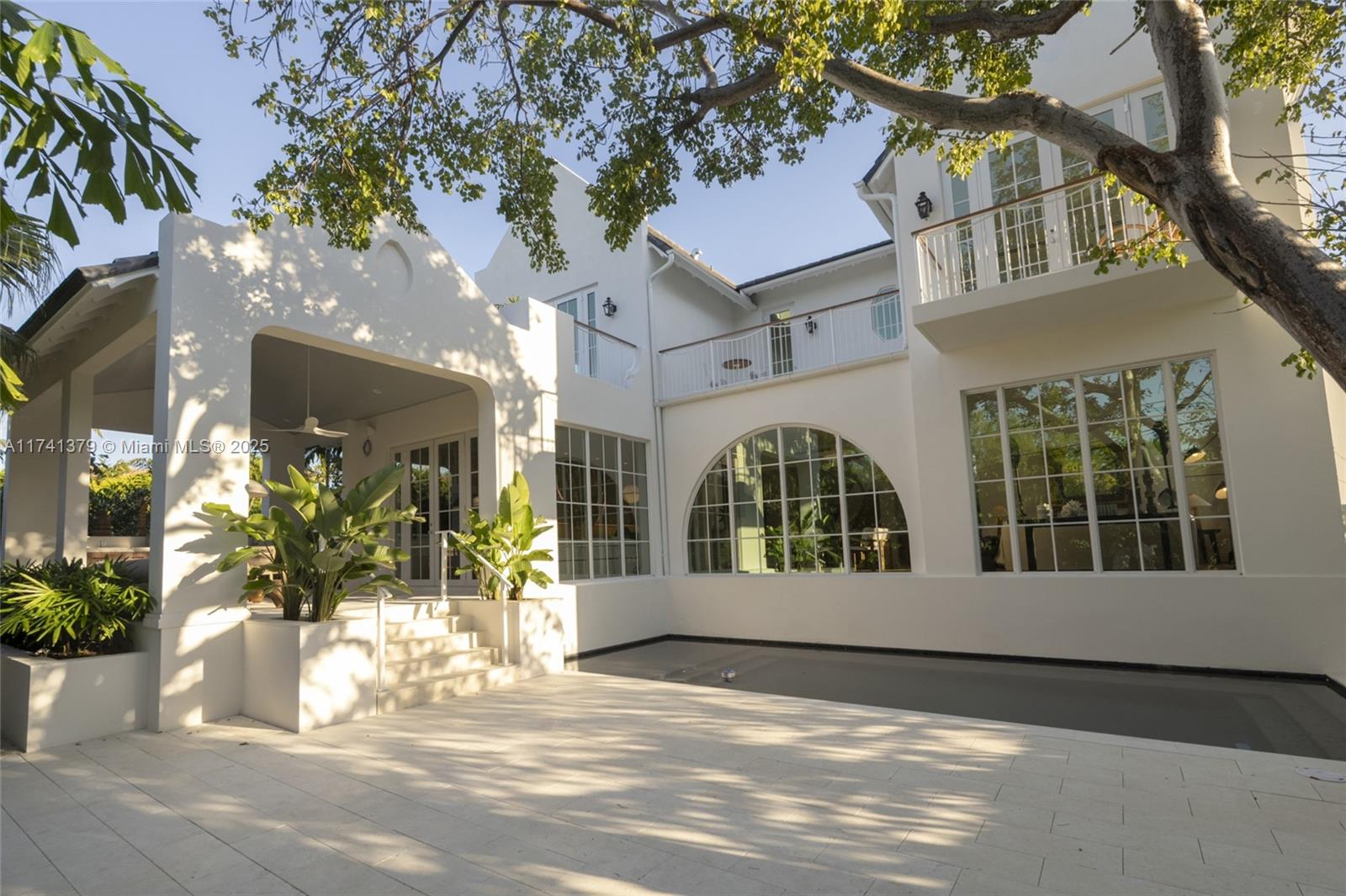 TROPICAL ISLE HOMES SUB 4 - Residential