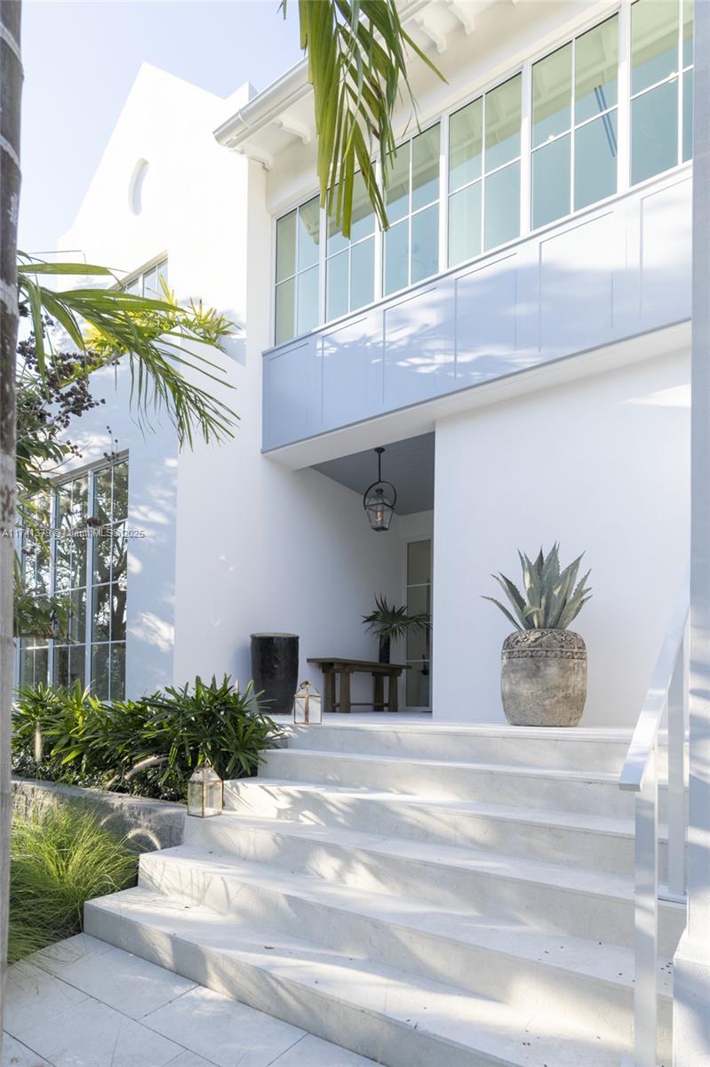 TROPICAL ISLE HOMES SUB 4 - Residential