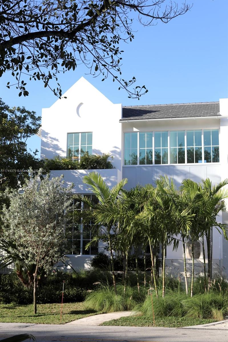 Property for Sale at 261 Greenwood Dr, Key Biscayne, Miami-Dade County, Florida - Bedrooms: 5 
Bathrooms: 6  - $6,900,000